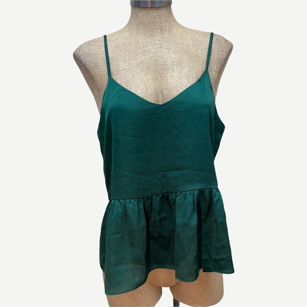 5/$20 C. Luce Green Satin‎ Peplum Cami M